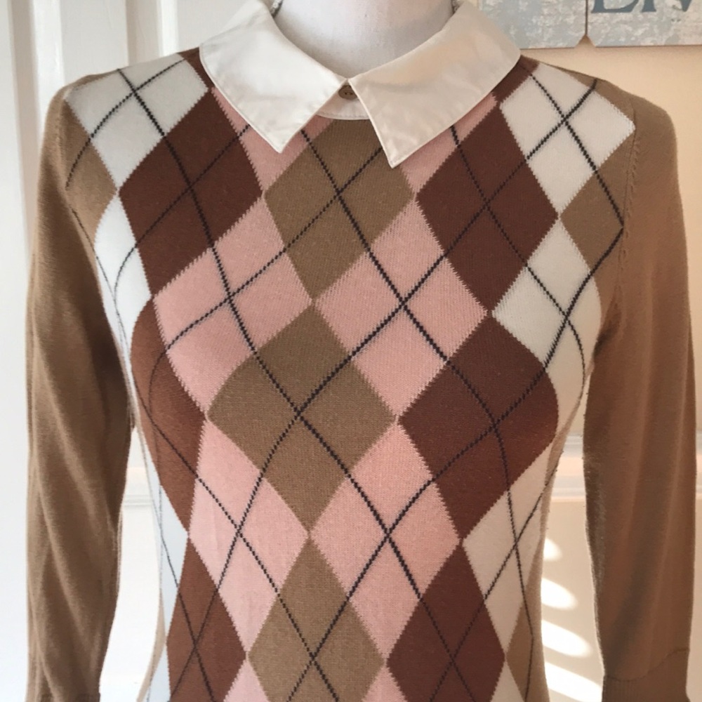 New York & Co Tan Argyle Sweater Size S